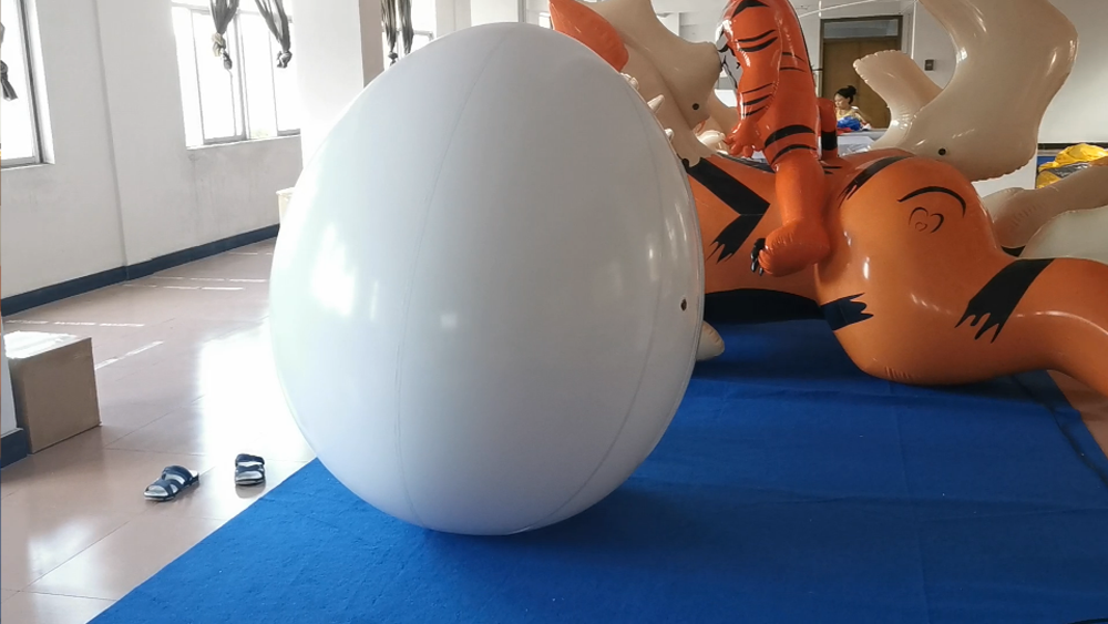 Customized High Quality PVC Inflatable Eggs Suit for Sale