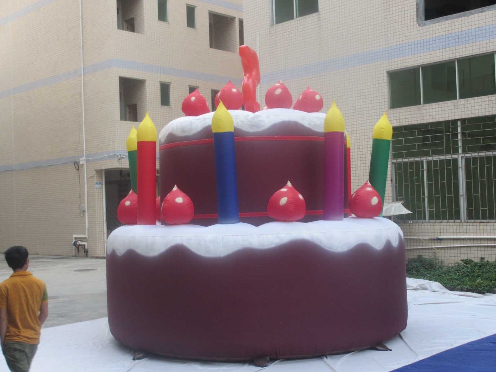 factory customized giant inflatable birthday cake model for advertising party