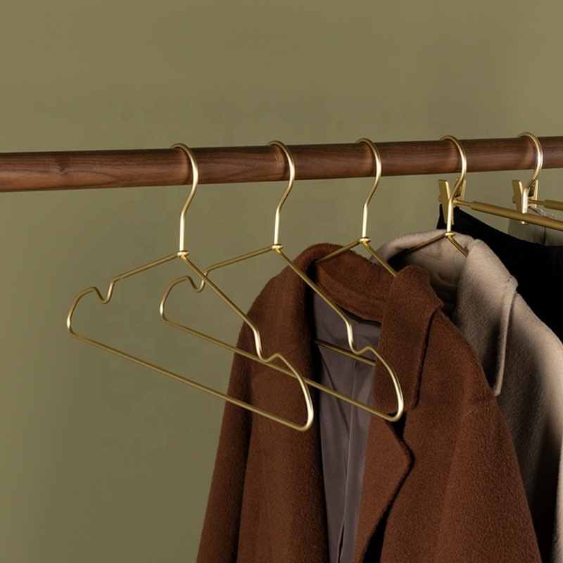 Durable Heavy Duty Metal Hangers with Bar Light Weight Aluminum Clothes Hangers with Notches Non Slip Anti-Rust Hangers