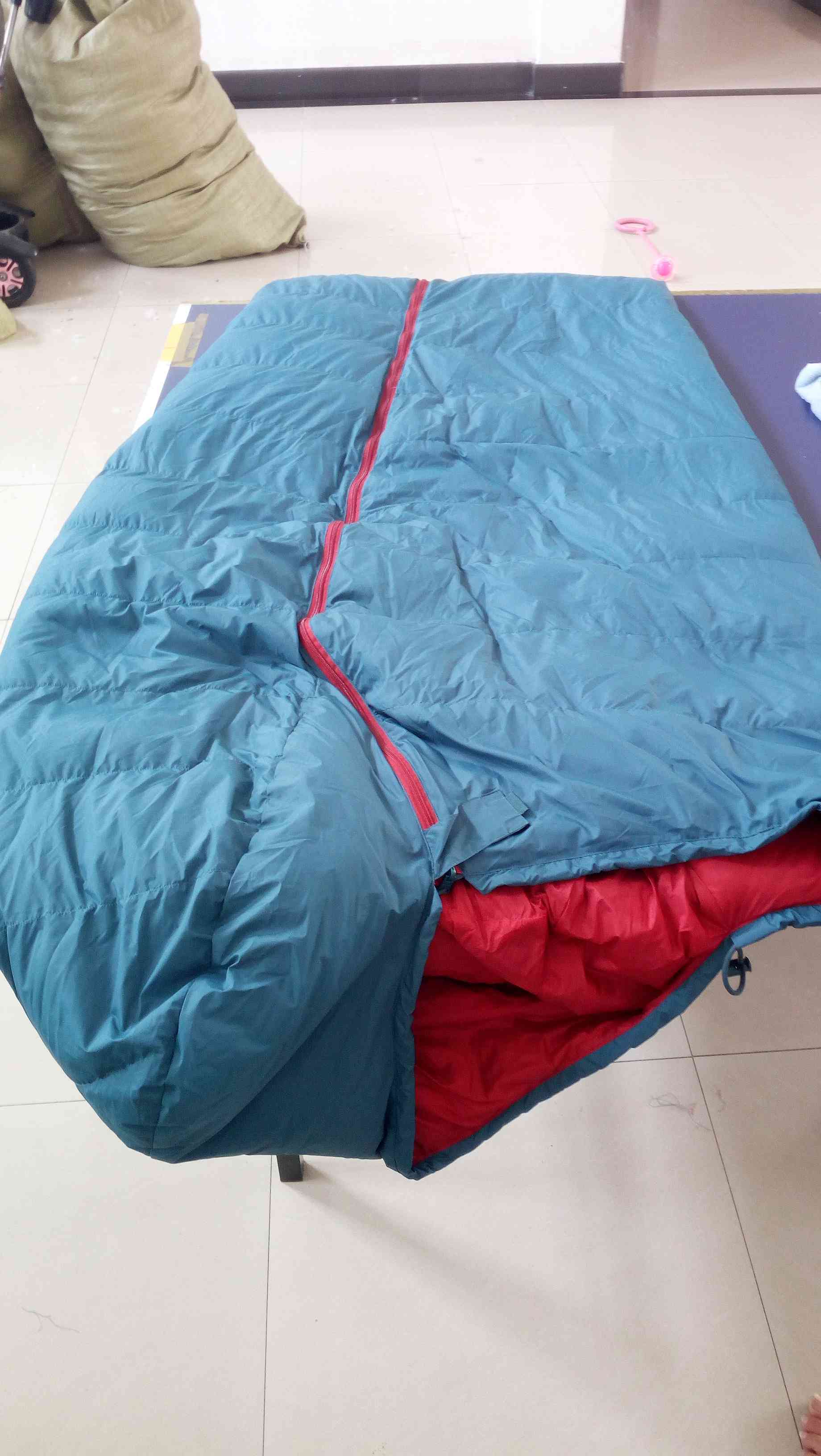 20D Nylon Fabric Blue Color Camping Down Sleeping Bag -25C Degree Down Camping Sleeping Bag