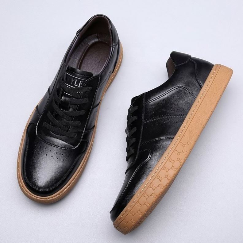 Classical Style PU Upper With PU Lining Full White Or Full Black Casual Shoes For Men White