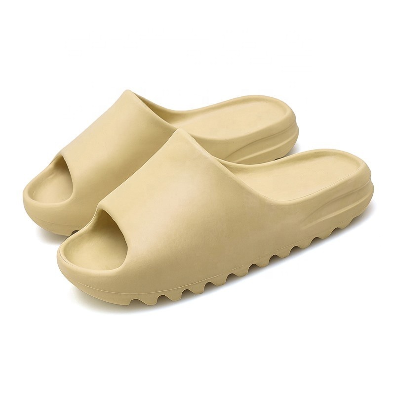 New Arrival Yeezys Summer Slipper For Men and Women Rubber Slides