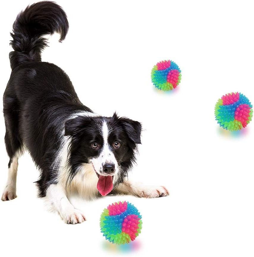 Hot Sale 4PCS Light Up Spiky Dog Balls Flashing Elastic LED Chew Toy Interactive Pet Toys for Puppy Cats Dogs