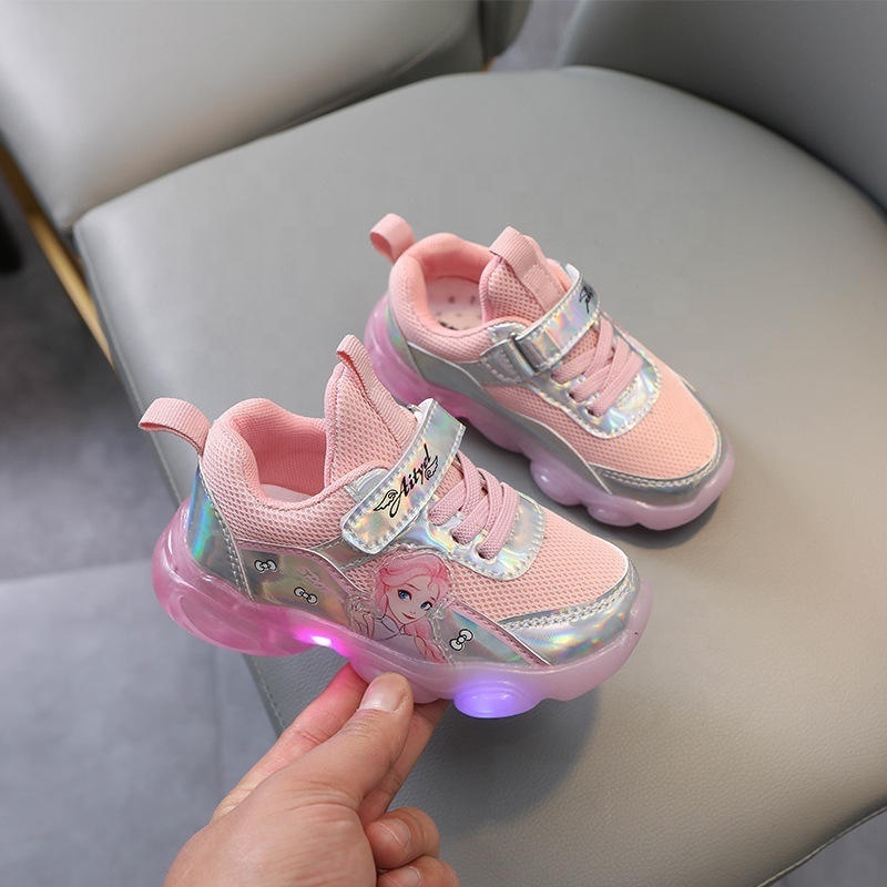 2022 New Boys Girls Princess Luminous Kids Casual Sports Shoes LED Light Children's Girls Light up Shoes for Kids