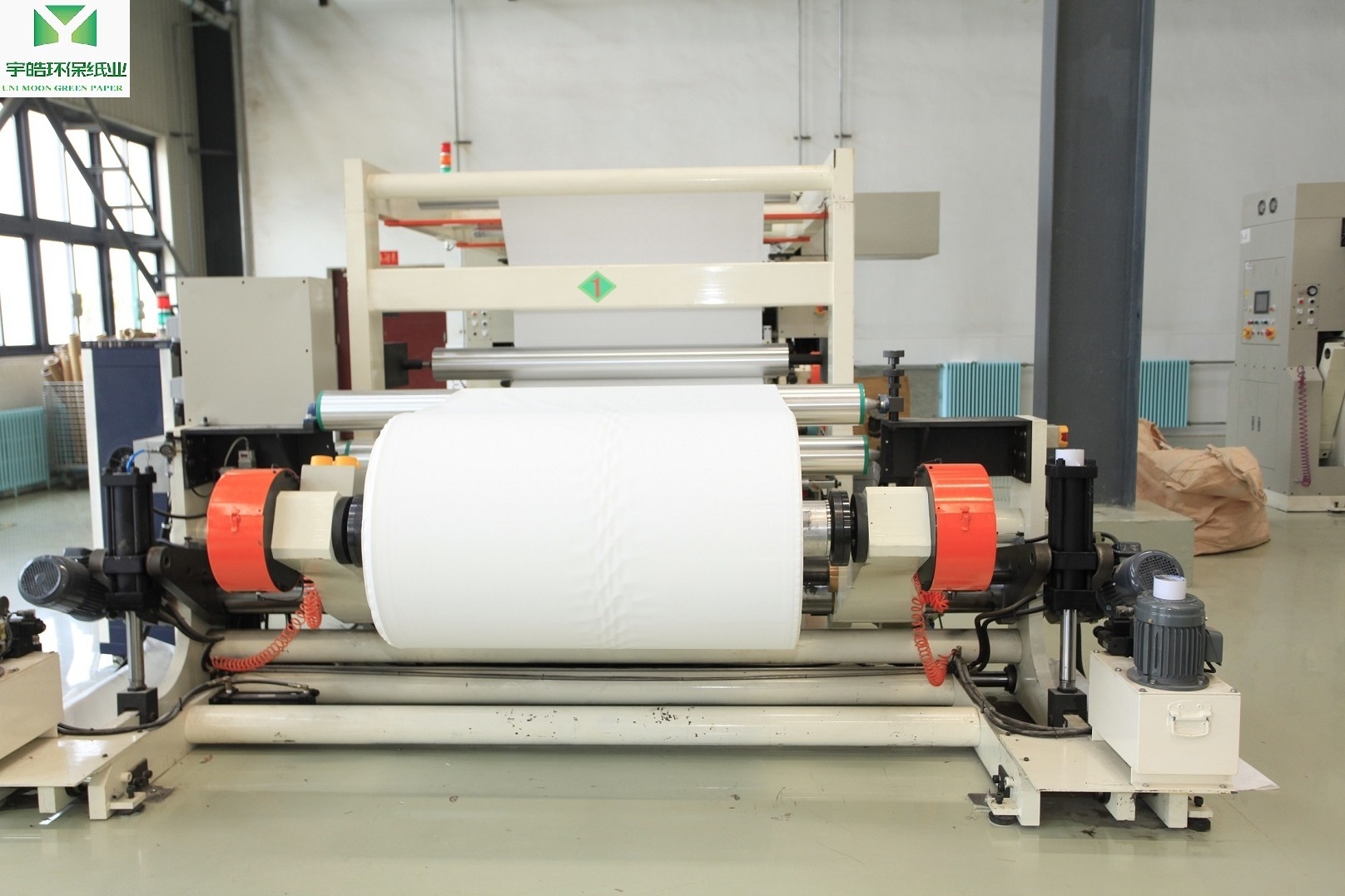 Cheaper Price Jumbo Roll Paper  Woodfree Printing Feature no bleach waterproof  resistant to tear stone paper