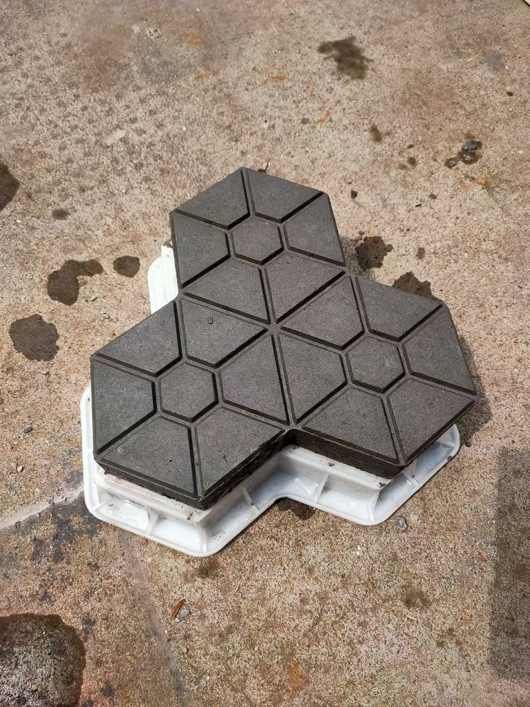 Plastic concrete walkway stepping stone paving brick stone molds