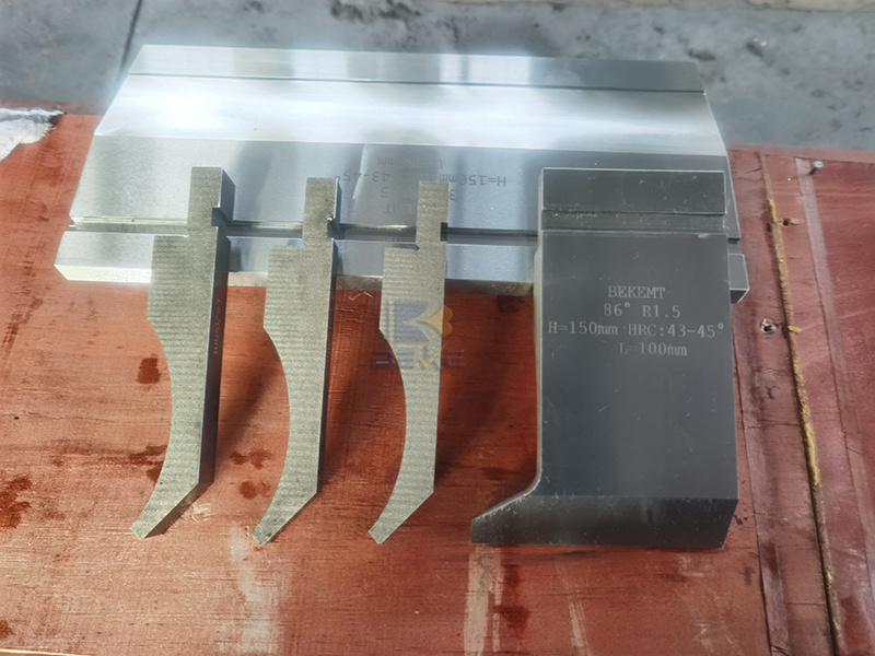 Manufacturers Of Punches And Folding Dies/press Brake Louver Tool/press Brake Bending Mold