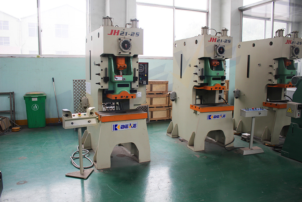 Good Quality Used Seyi Automatic High Speed Pneumatic Punching Machine Sn2-250 250ton Pneumatic Punch Machine