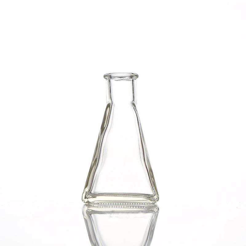 High Quality Transparent Empty Pyramid Shape 100ml Glass Reed Diffuser Bottle