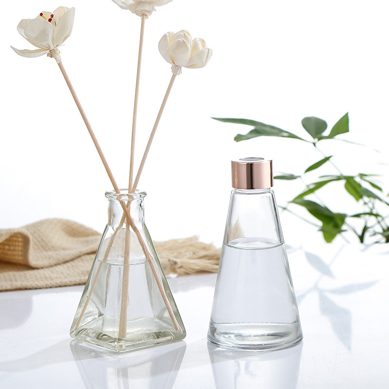 High Quality Transparent Empty Pyramid Shape 100ml Glass Reed Diffuser Bottle