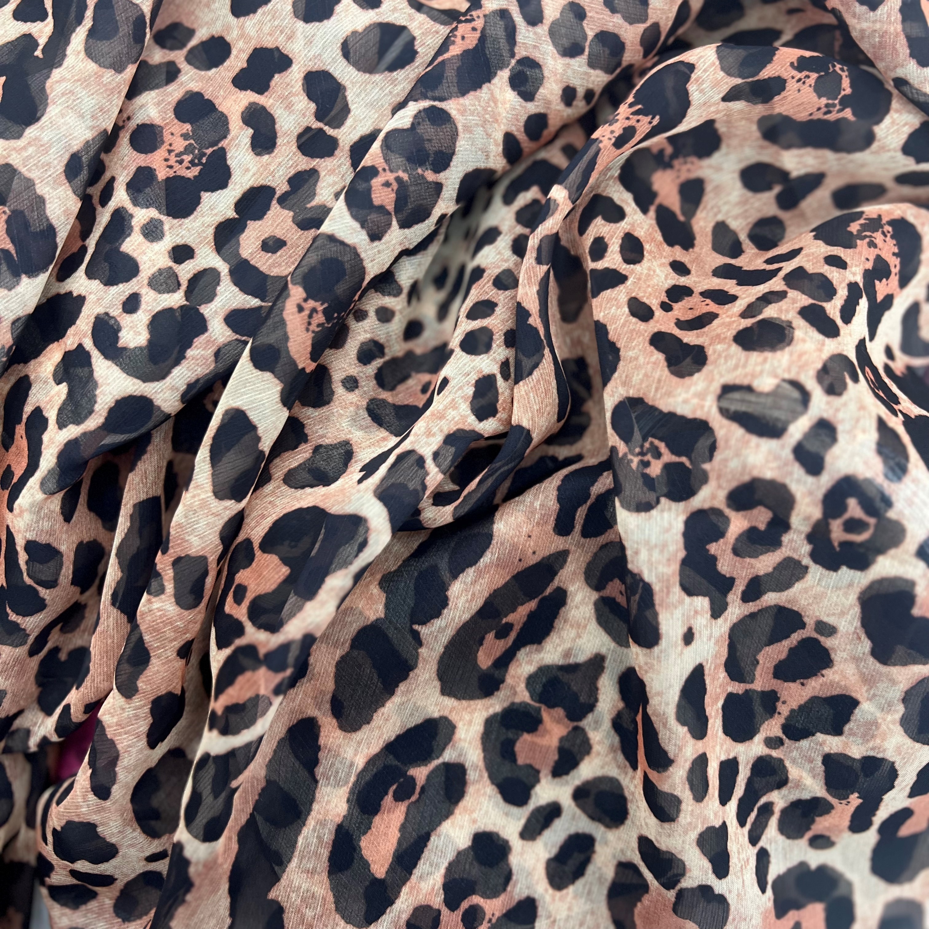 OEM&ODM best leopard digital print fabrics 50gsm 100% polyester chiffon tulle printed fabric for garment  headband dress