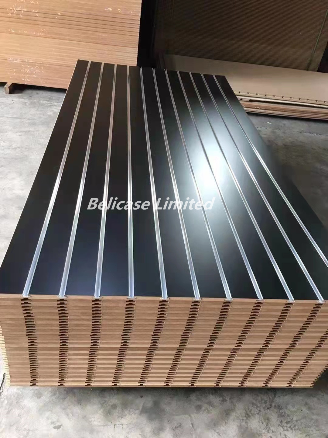 Custom 8*4 feet Wood Slat Wall Fiberboard 18mm Slotted Groove Slatwall Mdf Panels/display Stand For Sales Slatwall Display