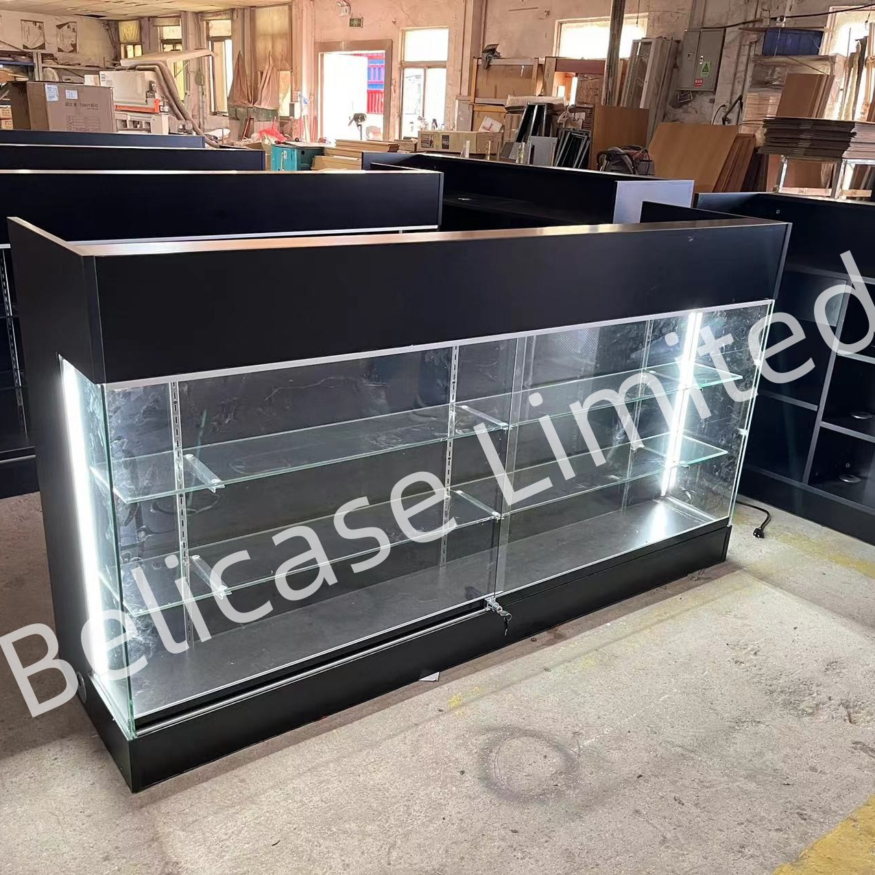 Wholesale Retail Store Vitrine Display Cashier Counter Wooden Glass Vision Showcase Lockable Cashier Table Checkout Counter