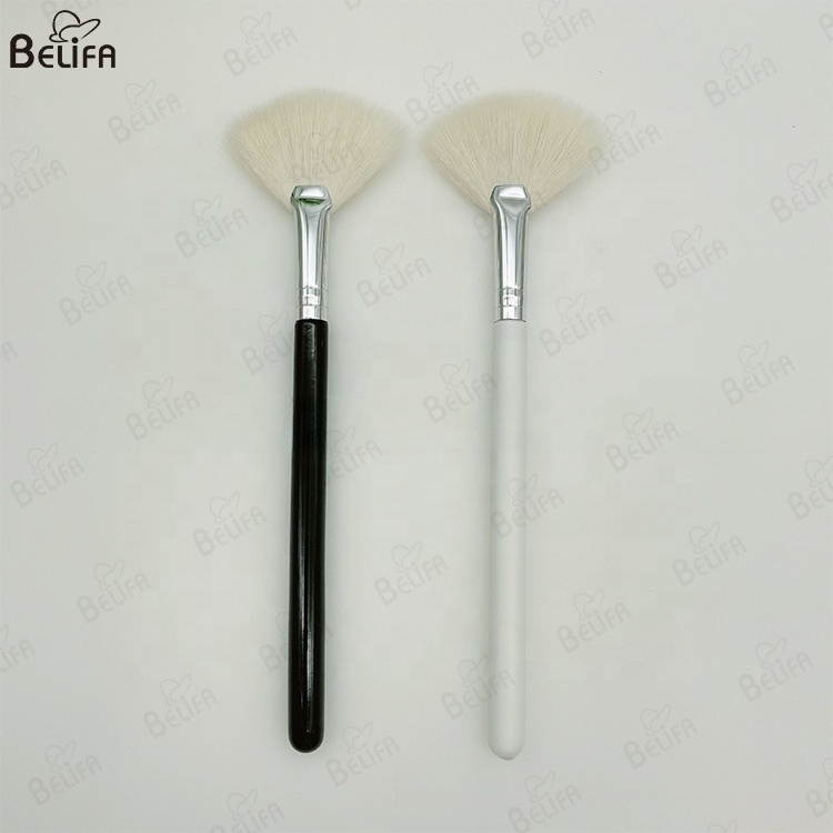 Customized Single Portable Fan Mask Brush Super Soft White Goat Hair Brush Applicator Facial Fan Brush