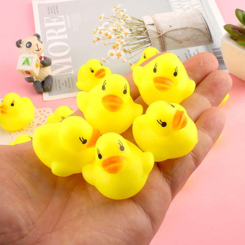 Small Ducky Light Color Squeak Baby Bath Toys Duck Plastic Bulk Mini Rubber PVC as Gift for Kids Carton Unisex Play Multicolor