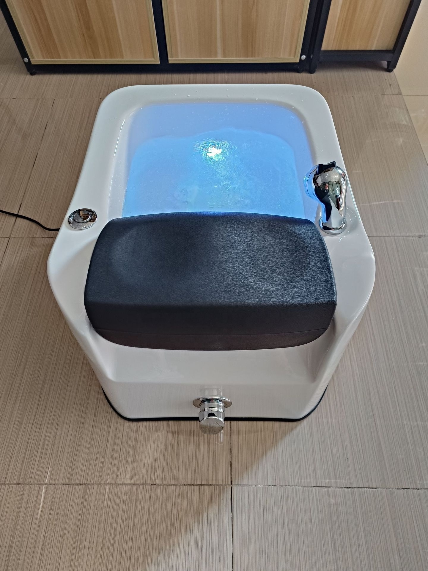 Beauty salon white black pedicure wash basin foot  tub with massage for nail salon shop pedicure bowl foot spa  bath