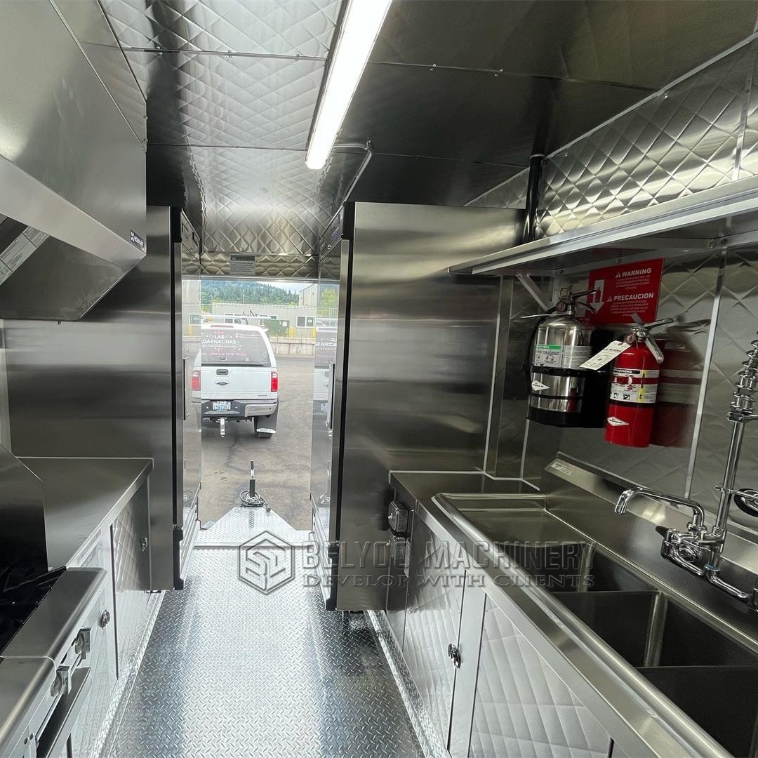 New Style Custom BBQ Concession Trailer Coffee Cart Hot Dog Ice Cream Mobile Food Truck with Fully Equipped Food Trailer