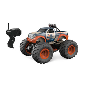 Bemay Toy  2.4GHz Remote Control  Off Road Racing Truck 1:18 RC Stunt Car