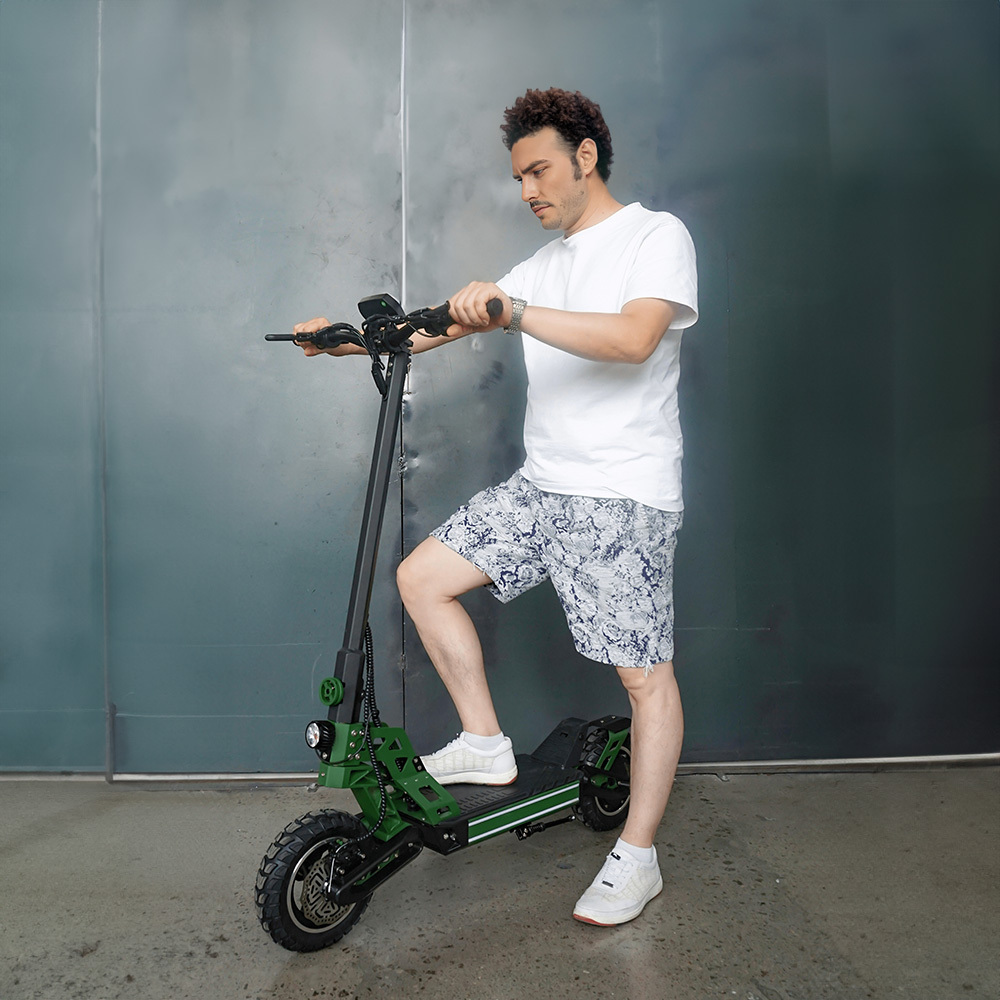 Powerful Performance Adult 42km/H Offroad El Step Electro Scooter EU Foldable E Roller Mobility E-Scooter Electric Scooter 800w