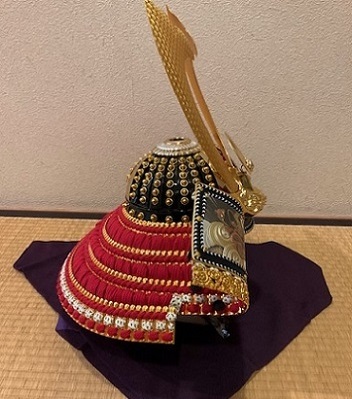 Japanese samurai helmet made by Japanese tradition looking for distributor samurai umbrella