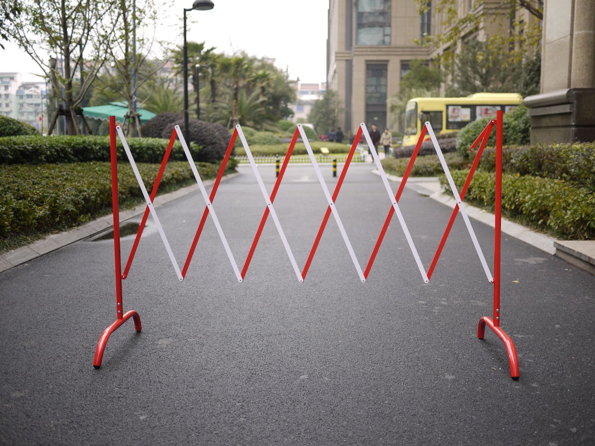 Benc Expandable Metal Retractable Fast Blocking Folding Safety Traffic Control Barricade