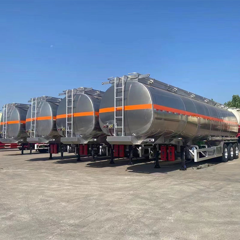 BH 3 Axle 45000 Liters Semi Trailer Fuel Tank Diesel Fuel Tanker Trailer Oil Petrol Tanker