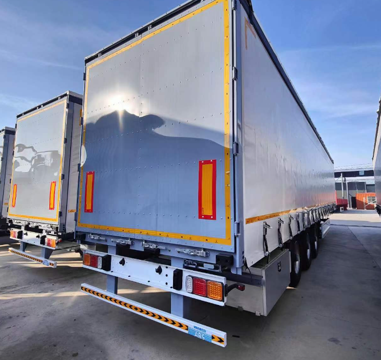 53 Ft Tri-axle canvas cover side curtain type Enclosed cargo box container trailer Europe Standard to Russia market