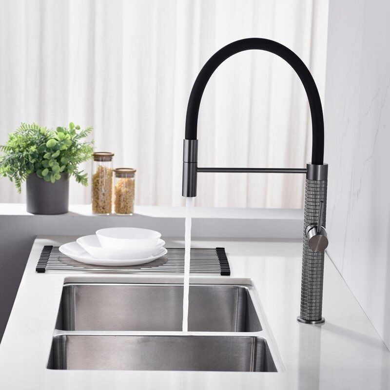 Contemporary 1-Handle Single hole Kitchen Faucet with Pull-down Spout