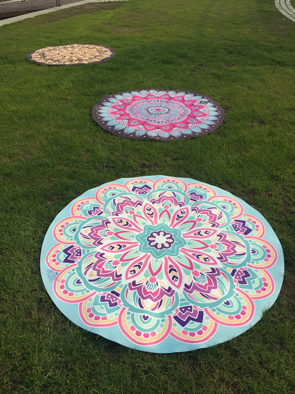 slip resistant circular yoga mat for meditation