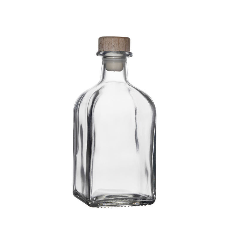 Berlin Packaging Small Empty 150ml 250ml Home Fragrance Spirit Sample Bottle Square Wine Vodka Cold Brew Coffee Glass Bottles