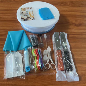 Wholesale Cake Decorating Supplies Kits Tools with Pastry Bags 69 Pieces Plastic Rotating Cake Decorating turntable set