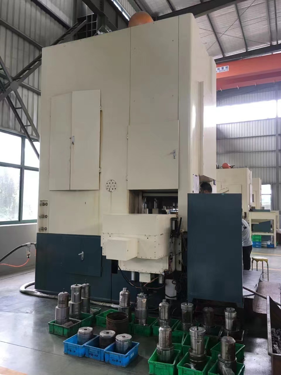 Sun Glory Hydraulic Cold Forging Press Forming Machine for Aluminum Cookware