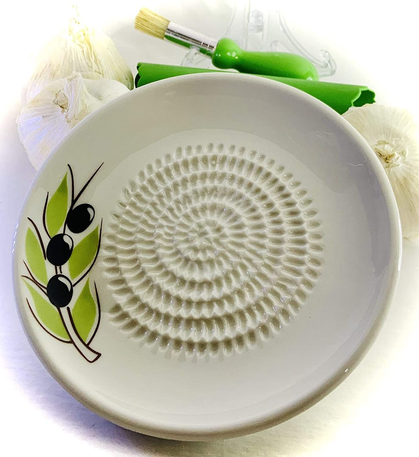 custom logo Ceramic Garlic Grater Set Hand Made Olive Design Grater White Plate Garlic Peeler Gathering