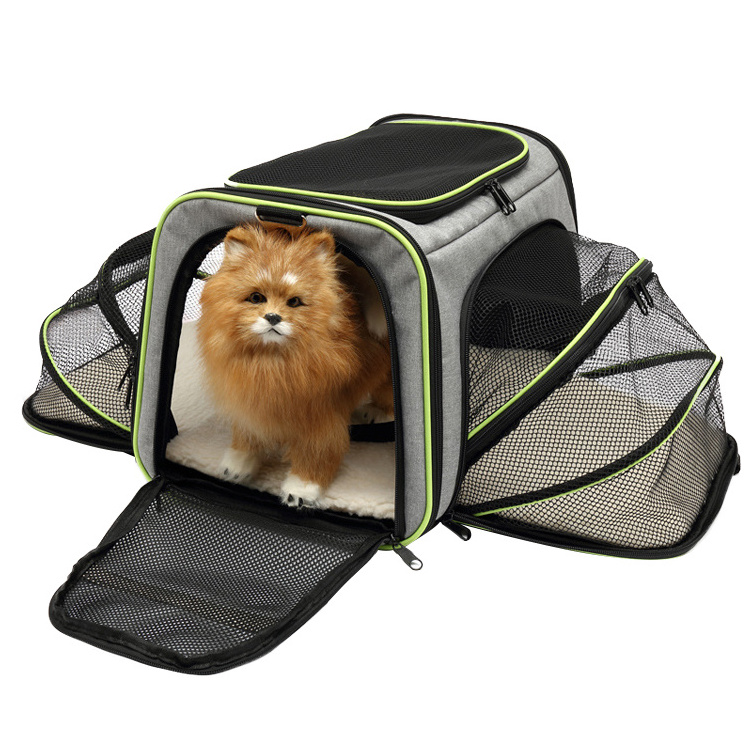 Factory wholesale portable folding pet carrier handbag breathable cat carrier expandable dog carrier bag for small dogs