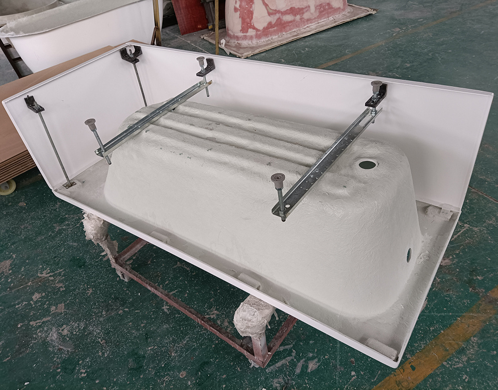 Ukraine normal design Pinghu factory Price customized wholesale hotel room acrylic ABS portable material common square bathtub