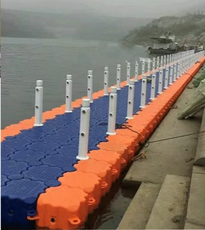 Durable jet ski floating dock pontoon bridge modular plastic floating dock platform for sale