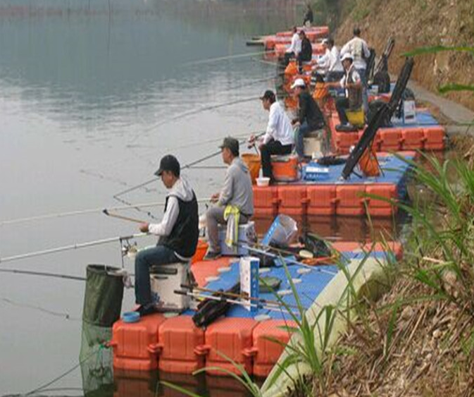 Fish pond plastic cage culture modular float dock pontoon bridge jet ski floating dock platform for sale