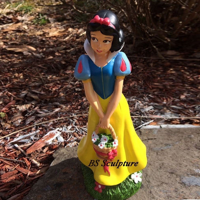 life size fiberglass snow white and The Seven Dwarfs Statue Garden  Resin Statue Sculpture