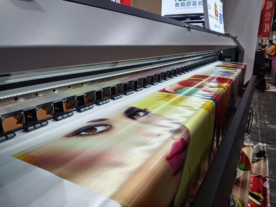 3.2m SkyColor Large Format Eco Solvent Printer with Double I3200-E1  Print Heads