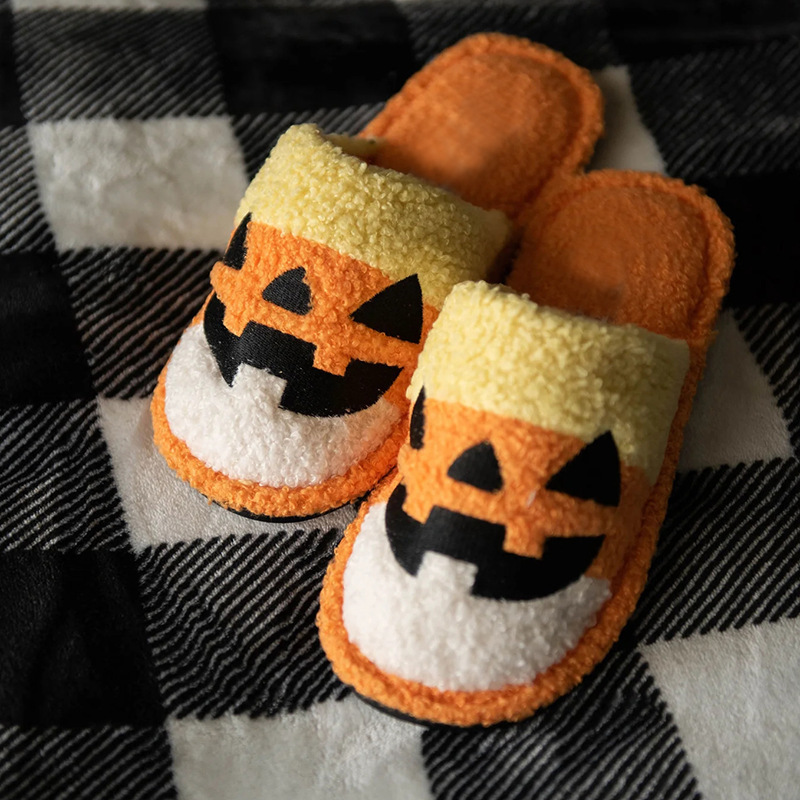 2023 New Cotton Warm Plush Fuzzy House Winter Home Fluffy Fashion Fur Halloween Pumpkin Candy Corn Jack O Lantern Slippers