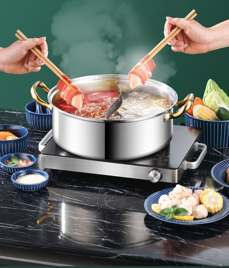 Stainless Steel Pot Saucepan with Glass Lid Stay Cool Handles Non-Stick Surface Soup Pot Small Cooking