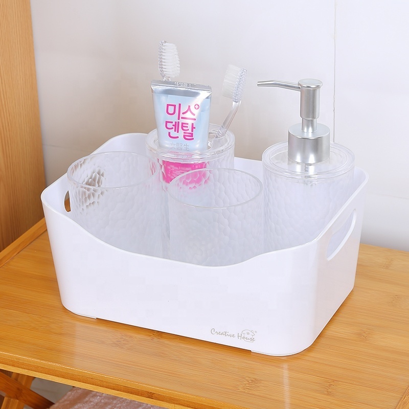 Factory hot sell simple design kitchen pantry organizer multi-functional household plastic storage basket with handle