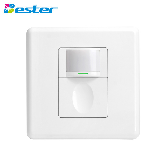 RZ022 On/ Off Energy Saving Adjustable Programmable EU Plug Timer Socket Digital Timer Switch