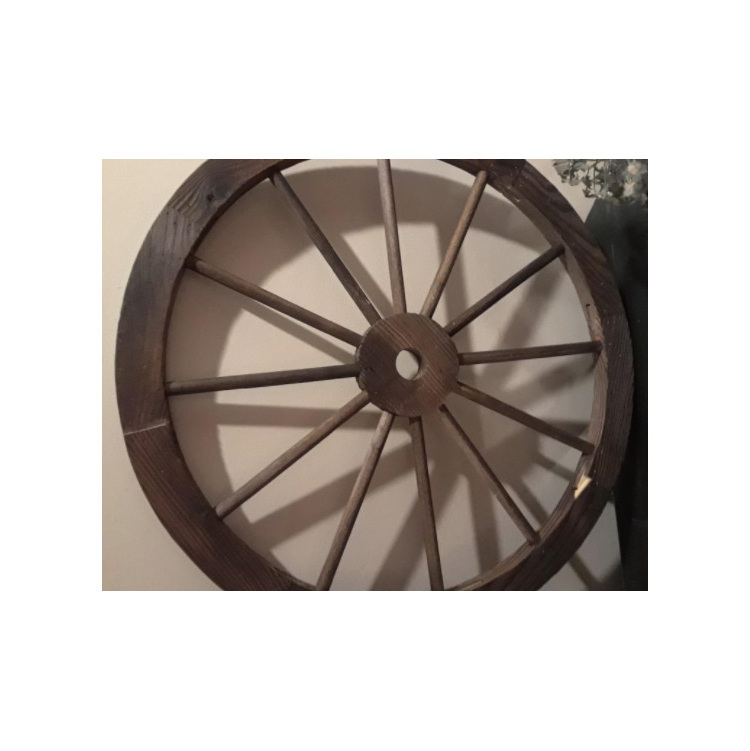 Western Wood Wagon Wheel Wall decor