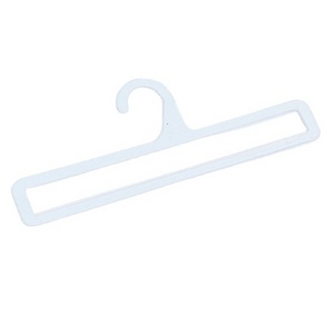 Supermarket commonly used square towel hangers black plastic scarf hangers curtain square hangers