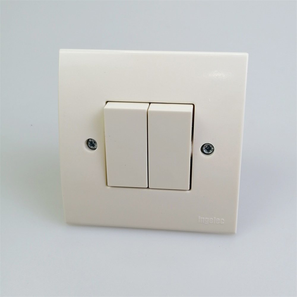 for legrand UK Switches And Sockets 13A Socket British standard English Electric Wall Socket