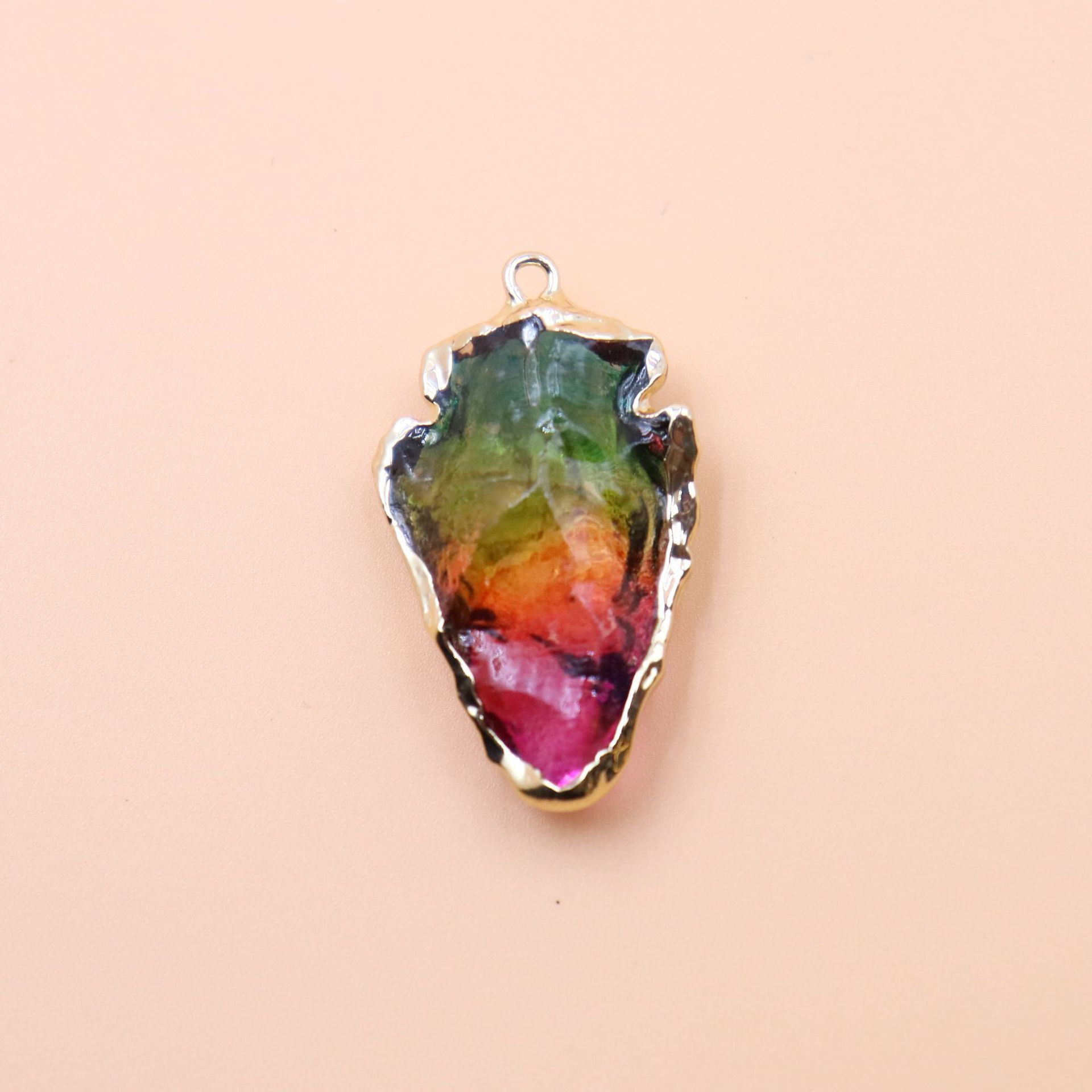 Hot Sale Arrowhead Multi Color Natural Crystal Pendant Healing Energy Crystal Necklace Pendant for Women Girls