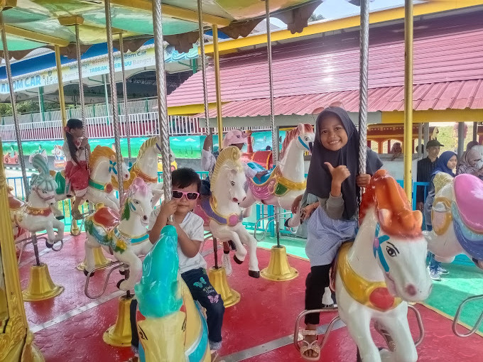 Fairground Merry Go Round Outdoor Park Carousel Rides For Sale