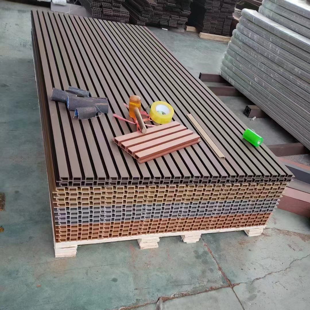 Direct Factory Sale Fireproof Composite Wood Cladding Exterior WPC Cladding Wall