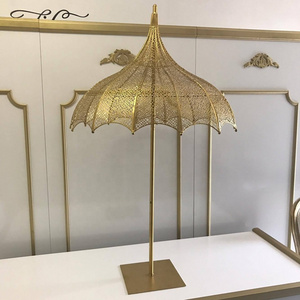 2022 Year New design Factory wholesale Metal Gold Umbrella Wedding Centerpiece Stand